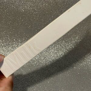 Sunshine Under Eye Tint + Brighten
light coverage concealer